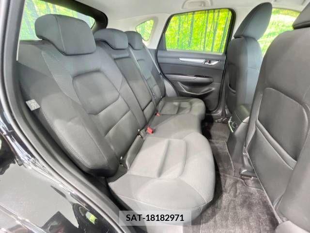 Mazda CX-5 2017-10 265908-9