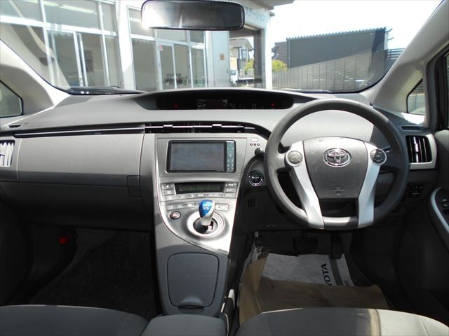 Toyota PRIUS 2011-10 2384-1