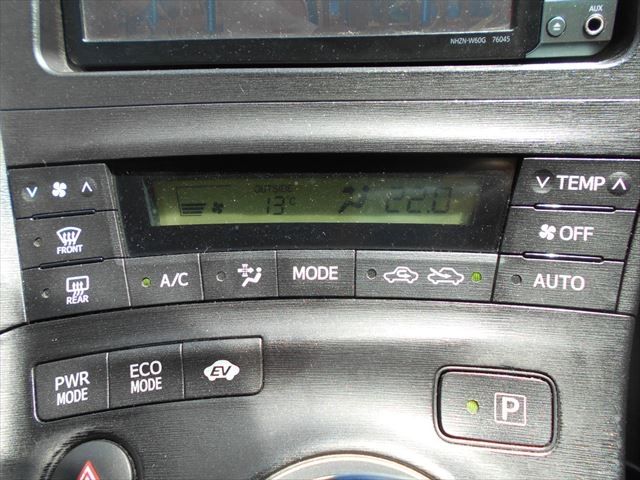 Toyota PRIUS 2011-10 2384-22