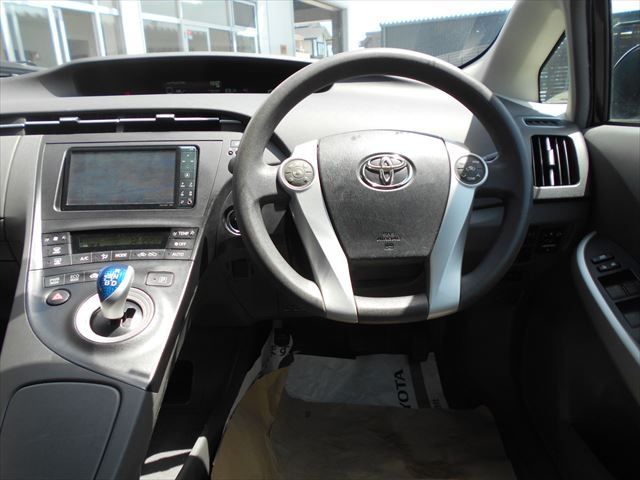 Toyota PRIUS 2011-10 2384-16