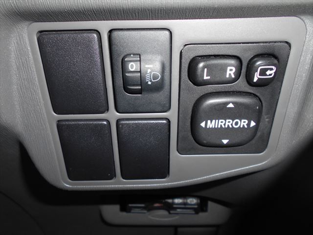 Toyota PRIUS 2011-10 2384-24