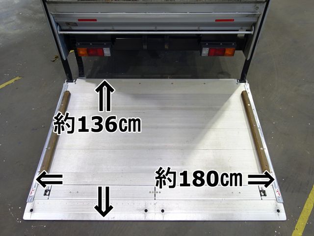 Mitsubishi CANTER 2013-08 3483-2