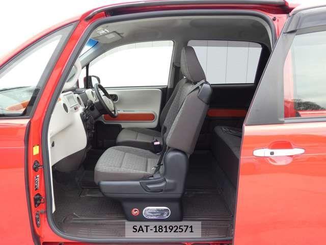 Toyota SPADE 2013-02 255125-6