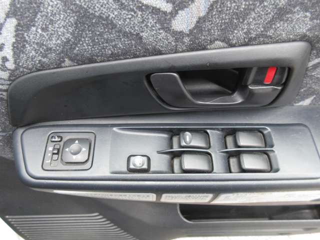 Mitsubishi PAJERO IO 2000-03 183174-14