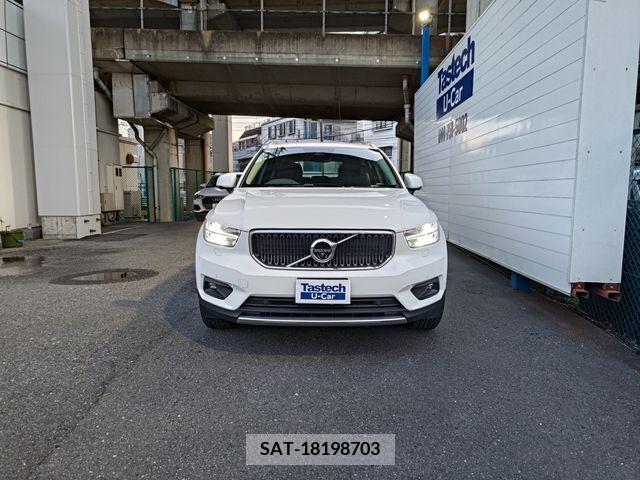 Volvo XC40 2021-02 217044-4