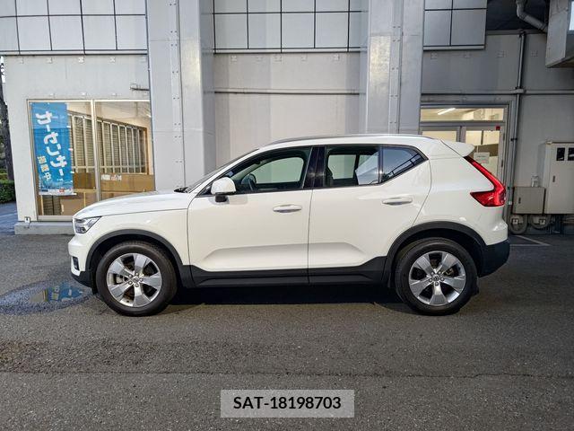 Volvo XC40 2021-02 217044-7