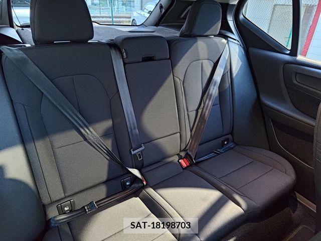 Volvo XC40 2021-02 217044-9