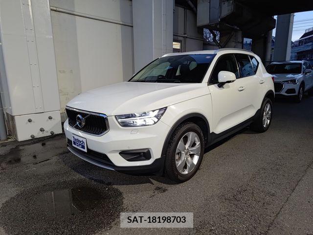 Volvo XC40 2021-02 217044-2