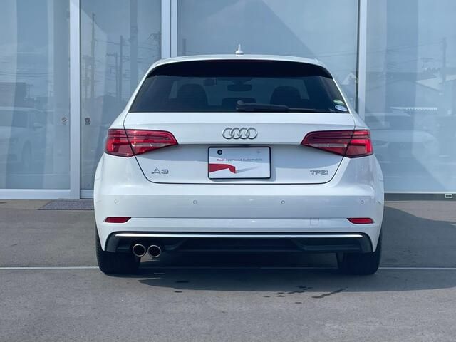 Audi A3 2017-12 21135-4