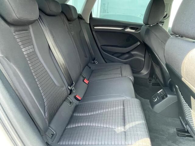 Audi A3 2017-12 21135-10
