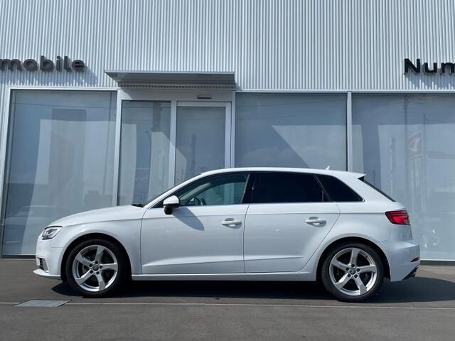 Audi A3 2017-12 21135-2