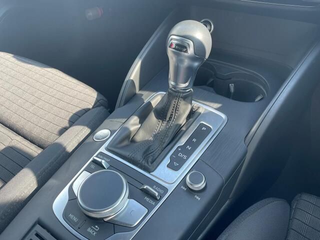 Audi A3 2017-12 21135-14
