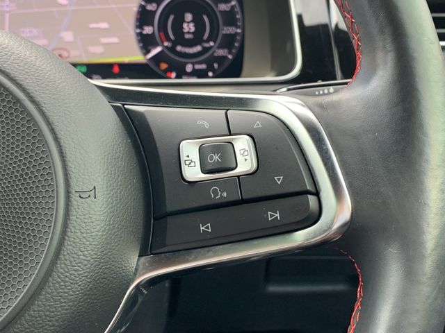 VolksWagen GOLF GTI 2017-07 12379-15
