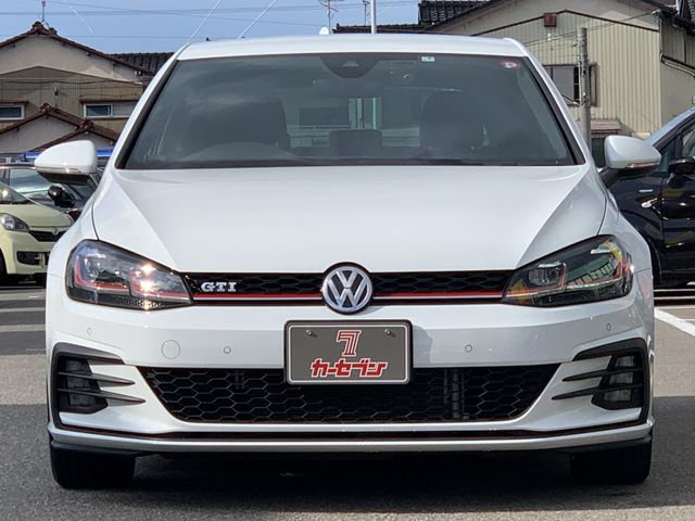VolksWagen GOLF GTI 2017-07 12379-3