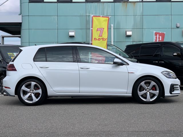 VolksWagen GOLF GTI 2017-07 12379-5