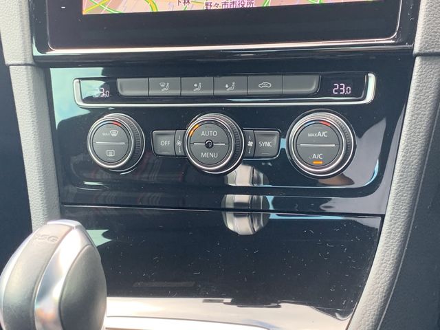 VolksWagen GOLF GTI 2017-07 12379-19