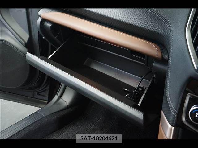 Subaru FORESTER 2018-12 385628-12
