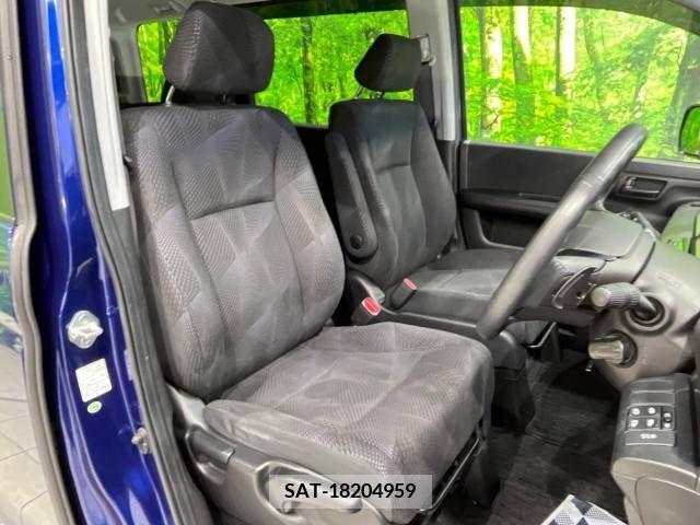 Honda e 2011-04 226732-8