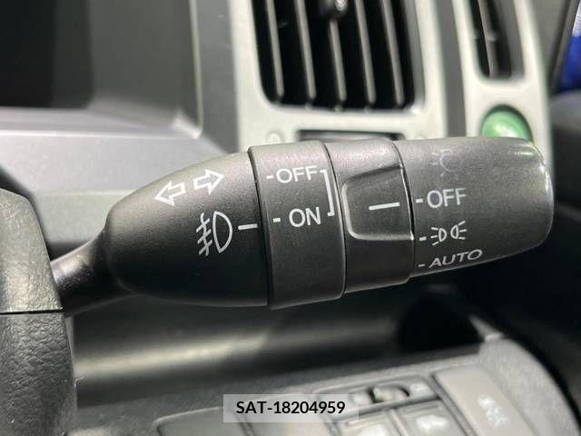 Honda e 2011-04 226732-6