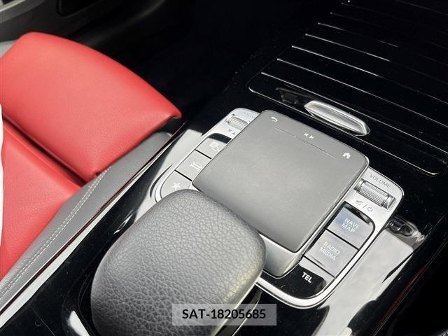 Mercedes Benz A-CLASS 2019-02 210720-9