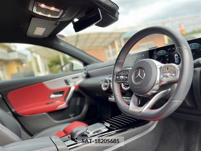 Mercedes Benz A-CLASS 2019-02 210720-3