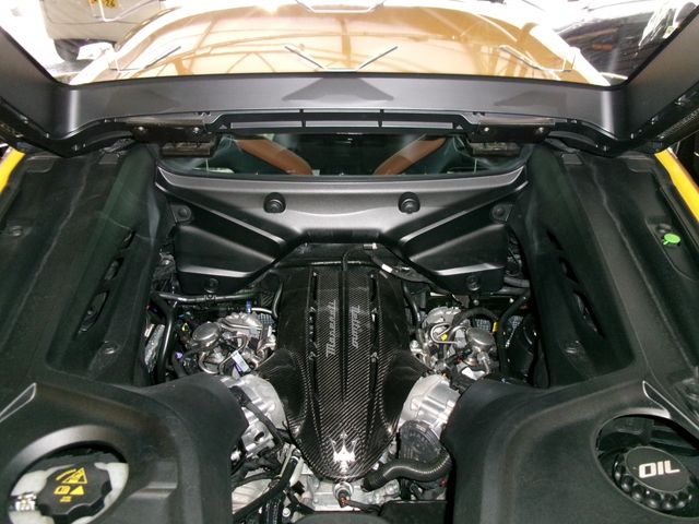 Maserati MC20 2022-11 22859-7