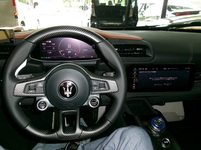 Maserati MC20 2022-11 22859-1