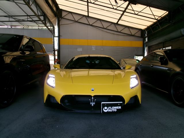 Maserati MC20 2022-11 22859-5