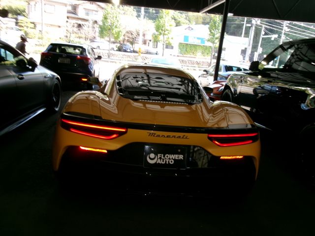 Maserati MC20 2022-11 22859-6