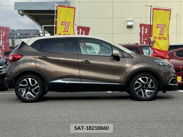 Renault CAPTUR 2015-09 367099-4
