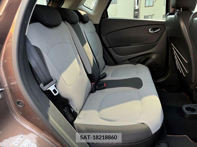 Renault CAPTUR 2015-09 367099-24