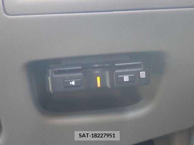 Daihatsu MOVE 2019-04 334840-4