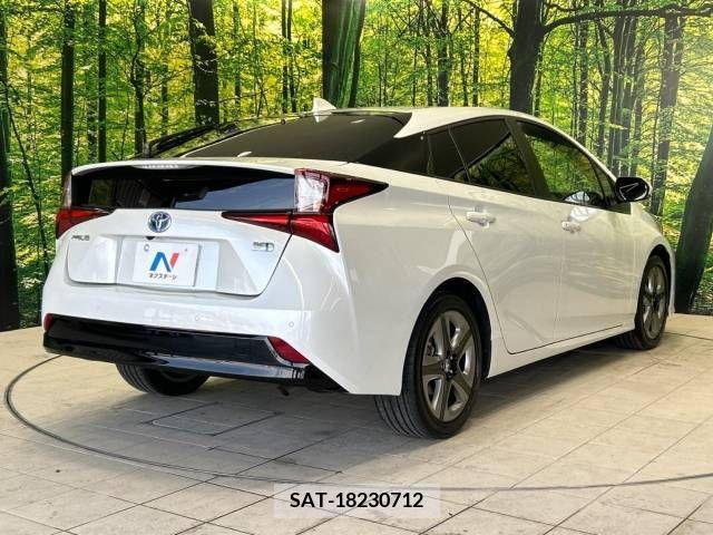Toyota PRIUS 2021-09 243679-17