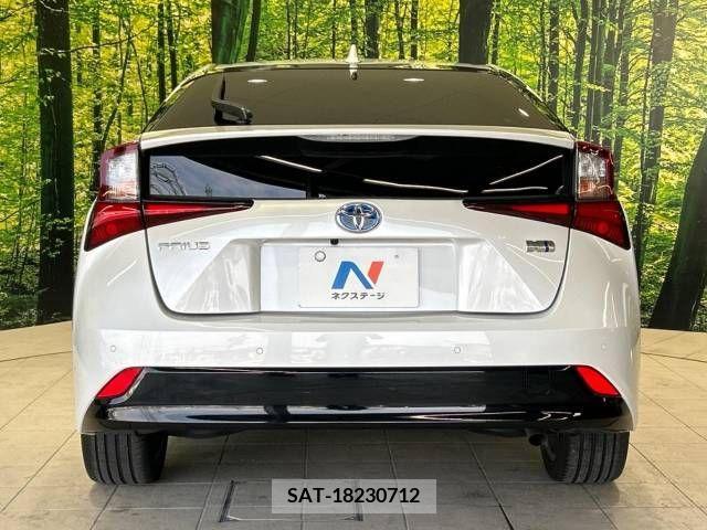 Toyota PRIUS 2021-09 243679-15