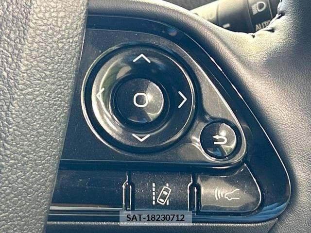 Toyota PRIUS 2021-09 243679-7