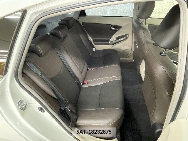 Toyota PRIUS 2013-07 207180-3