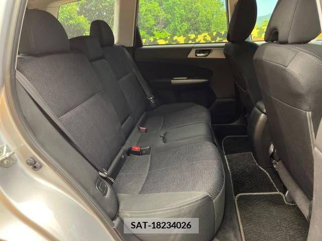 Subaru FORESTER 2012-01 255700-9