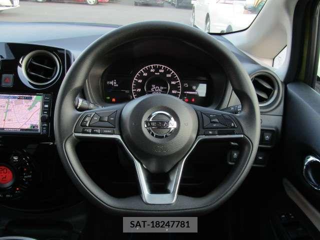 Nissan NOTE 2018-03 305425-15