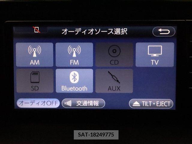 Toyota NOAH 2018-10 392821-16