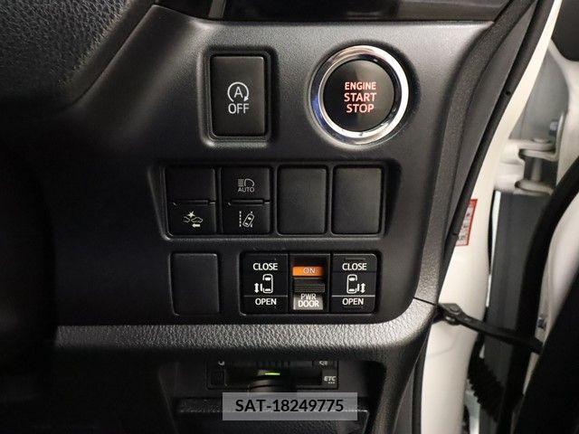 Toyota NOAH 2018-10 392821-11