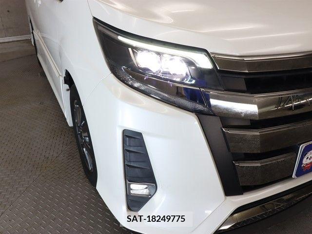 Toyota NOAH 2018-10 392821-26