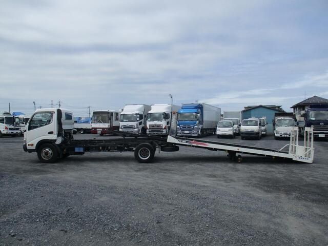 Toyota DYNA TRUCK 2009-09 21084-9