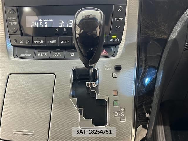 Toyota VELLFIRE 2012-07 288085-27