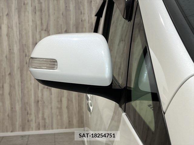 Toyota VELLFIRE 2012-07 288085-12