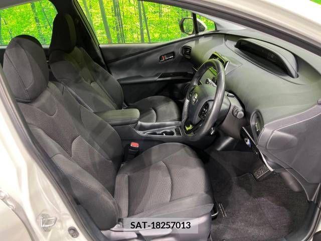 Toyota PRIUS 2019-10 322435-7