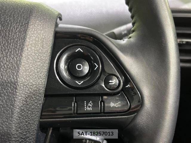 Toyota PRIUS 2019-10 322435-6