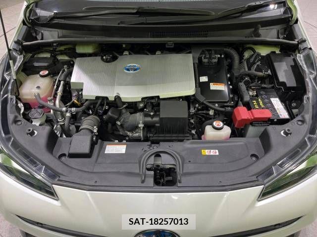 Toyota PRIUS 2019-10 322435-17