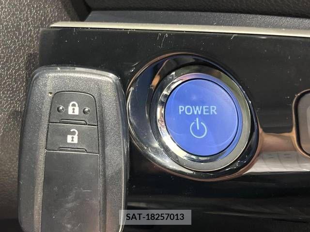 Toyota PRIUS 2019-10 322435-5