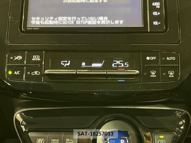 Toyota PRIUS 2019-10 322435-4