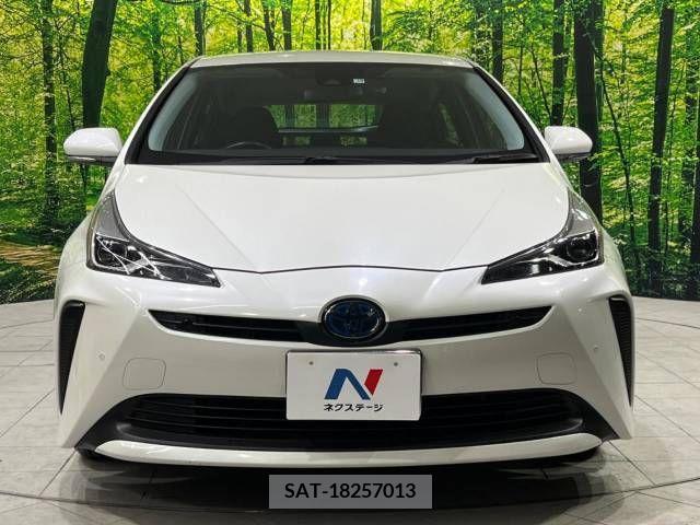 Toyota PRIUS 2019-10 322435-13